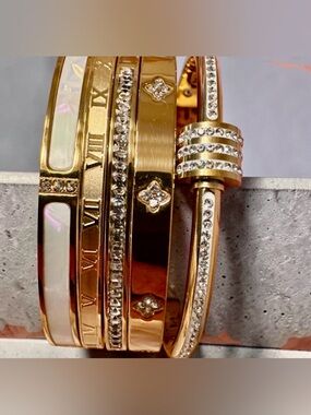 $15 EACH  Gold plated Bangle